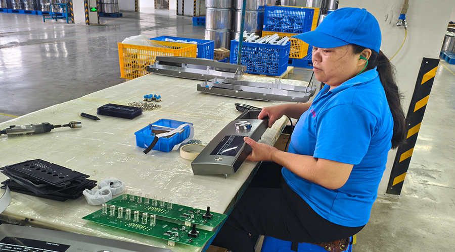 品質(zhì)源于嚴(yán)苛測(cè)試，金環(huán)電器的實(shí)驗(yàn)室保障